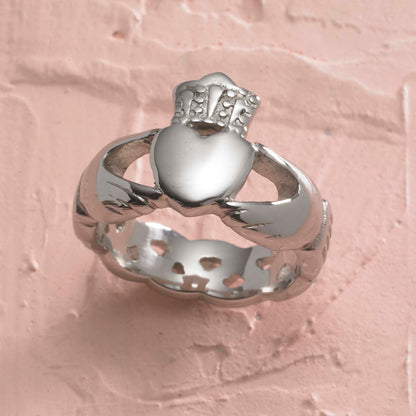 Large Claddagh Ring