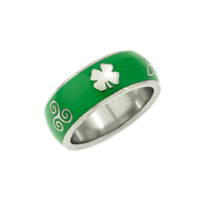 Green-enamel-shamrock-trinity-knot-ring