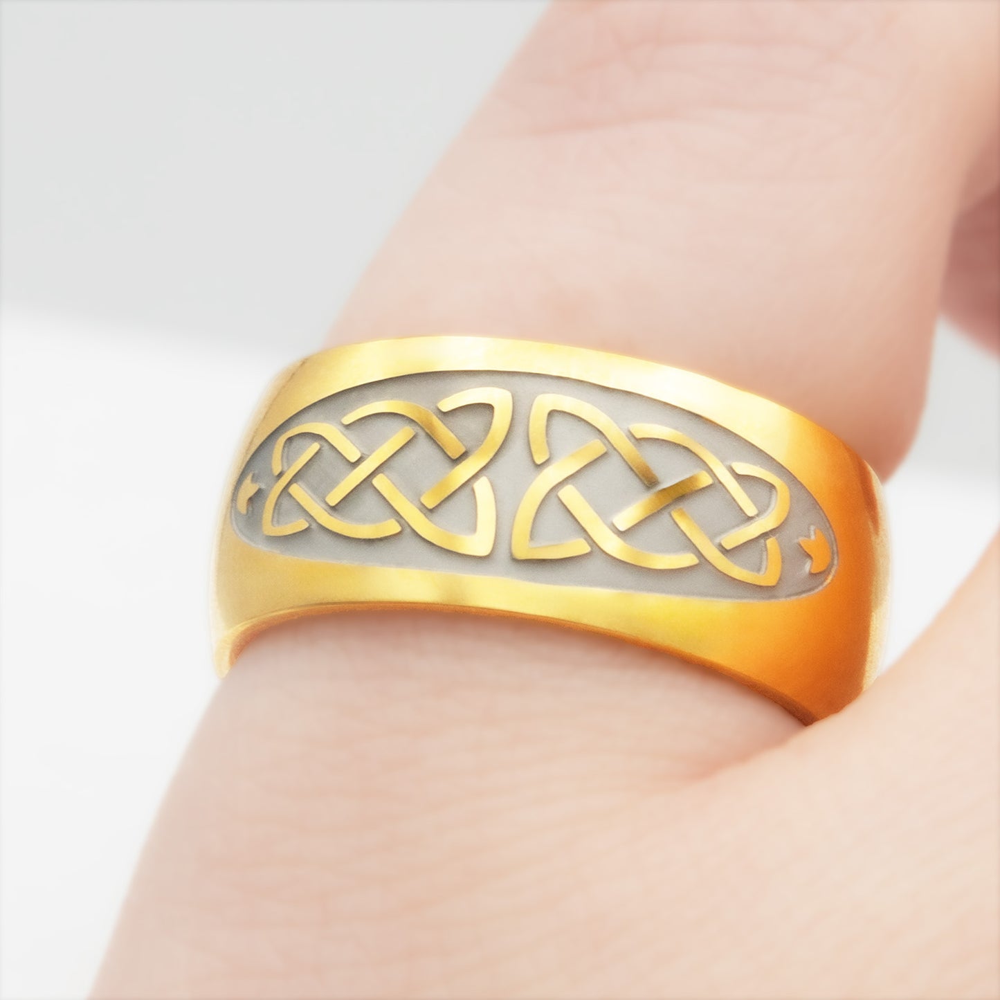 18k Gold Plated Celtic Knot Ring Irish Pride Jewelry for Men and Women Stainless Steel with Gold Plating